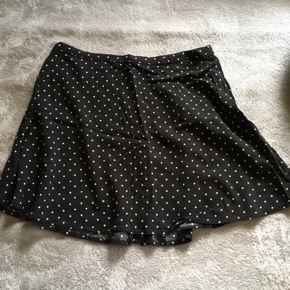 Black skirt